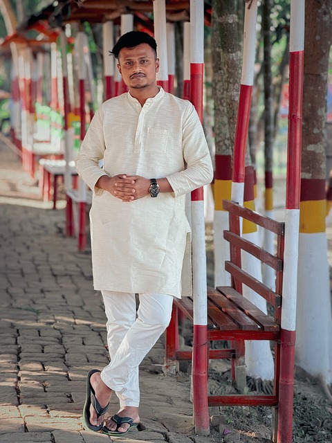 临睡前在书桌边写给常刷社交软件的老友的便条
