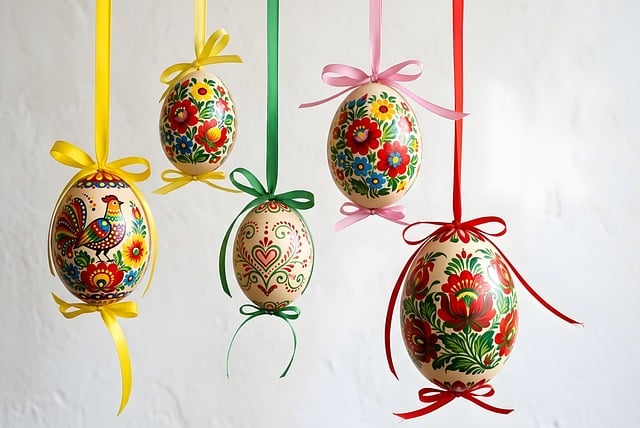 给旧友阿栀的便条：整理杂物时翻出咱们的复活节彩绘彩蛋