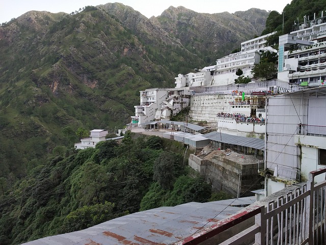 山阶香灰里的旧念想：很久以前的喜马拉雅朝圣回忆
