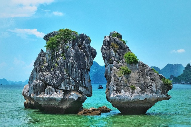 致许久未见的好友：这趟下龙湾的旅途，藏着满溢的山海意趣